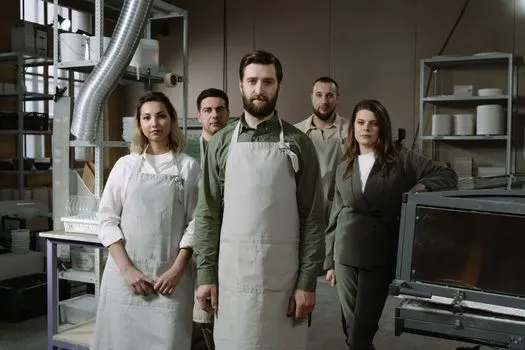 ¿a qué te dedicas? — che lavoro fai?