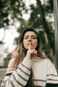 Disregarding — Göz ardı ederek