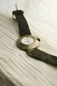 Наручные часы — wristwatch
