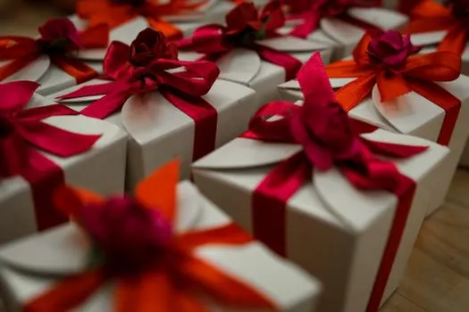 подарки — presents