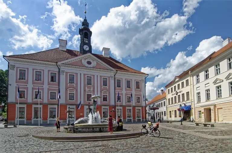 local council — ayuntamiento