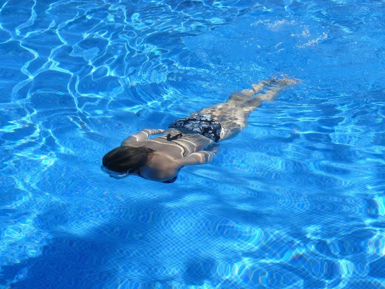 swam — nadó