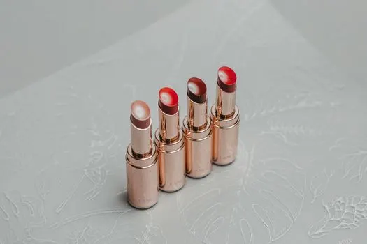 помада — lápiz labial