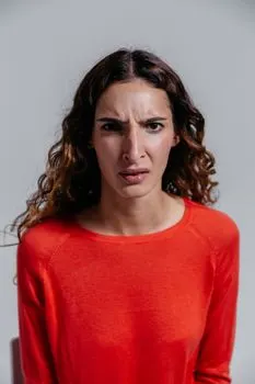 irritar — irritate
