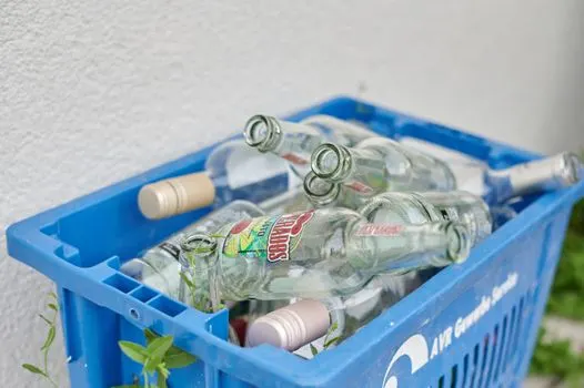 Pfandflasche — sticlă returnabilă