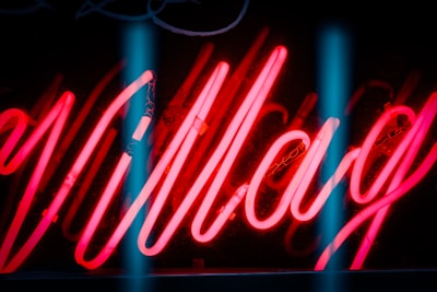 willingly — volontiers