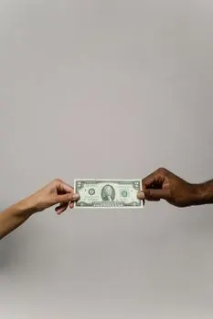 Сдать в аренду — Hire out