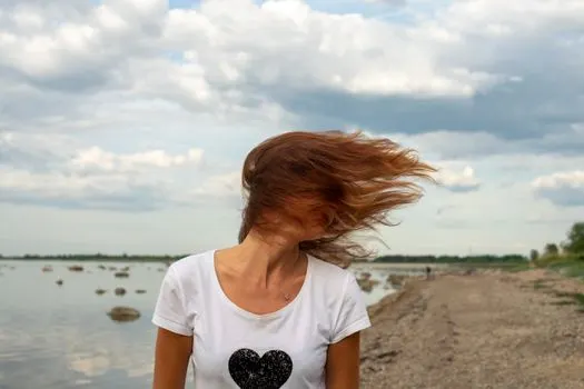 ветреный — tuuline