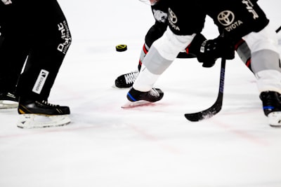хоккей — hockey