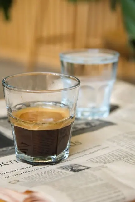 свежесваренный кофе — café recién