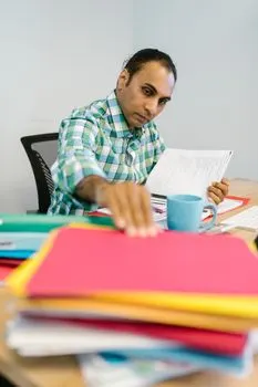 Офисный работник — White-collar worker