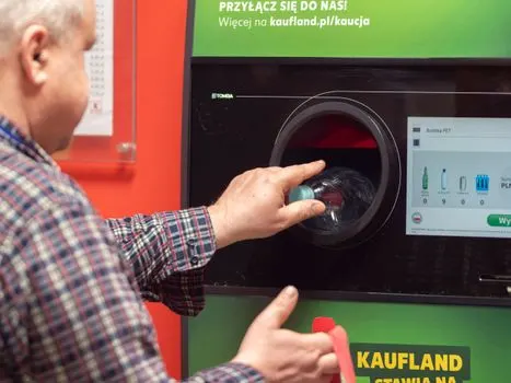 автомат приёма тары — Pfandautomat