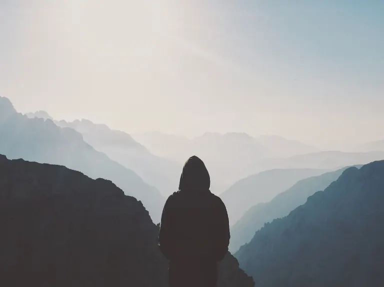 on your own — tout seul