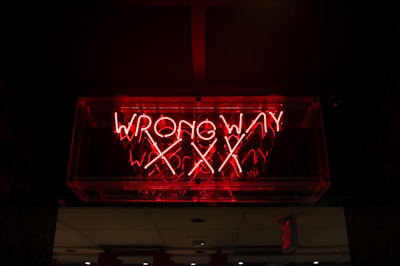 wrongly — à tort