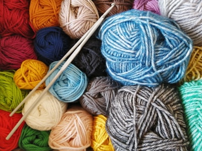tricot — Knitting