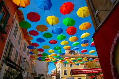 bunt — kolorowy