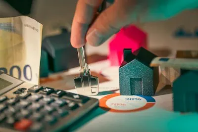 повышение арендной платы — rent increase
