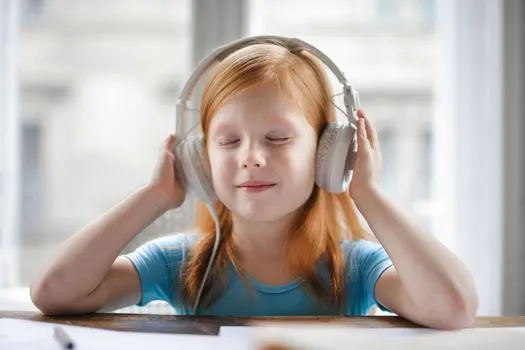 Todavía sois niños. — You still are kids