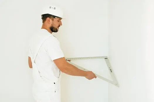 Kada možete da počnete? — Quando può iniziare?