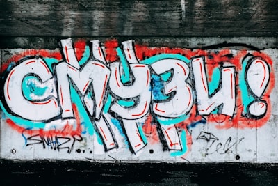 Izvini, ne govorim srpski, mogu ruski. — Kusura bakma, Sırpça bilmiyorum, Rusça konuşabilirim.