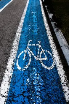 велодорожка — Bike path