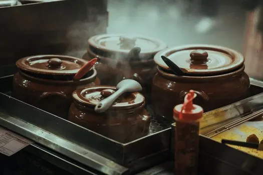 пароварка — Steaming pot